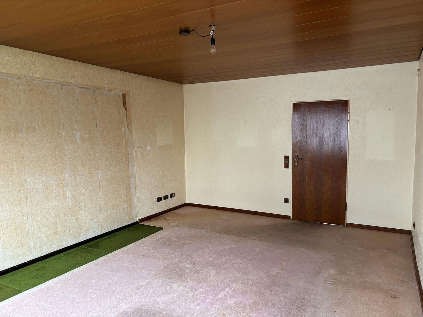 Prodej bytu 3+1 75 m², Kerpen, Severní Porýní-Vestfálsko Prodej bytu 3+1 75 m², Kerpen, Severní Porýní-Vestfálsko