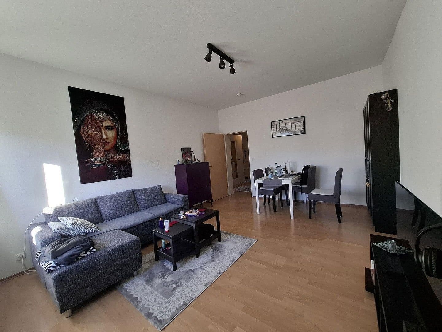 Pronájem bytu 2+1 61 m², Frankfurter Straße 57, Offenbach, Hessen Pronájem bytu 2+1 61 m², Frankfurter Straße 57, Offenbach, Hessen