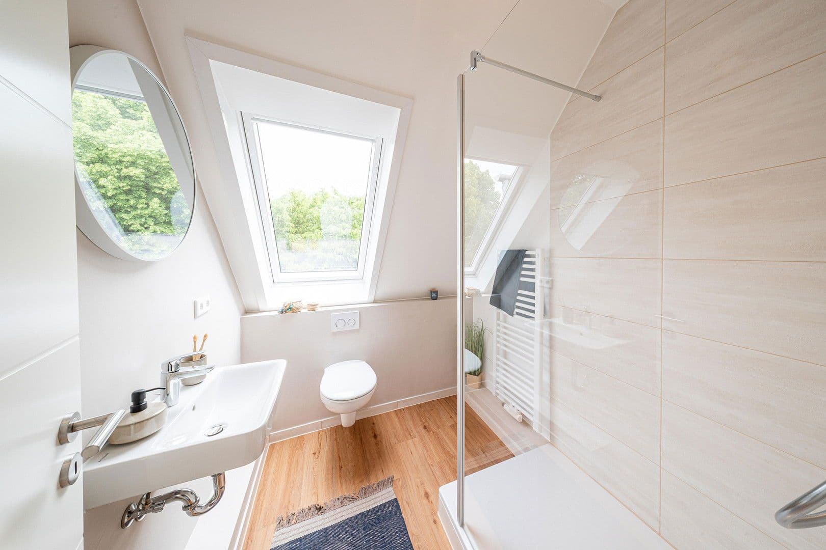 Prodej bytu 3+1 76 m², Meiendorfer Straße 12a, Hamburg, Hamburg Prodej bytu 3+1 76 m², Meiendorfer Straße 12a, Hamburg, Hamburg