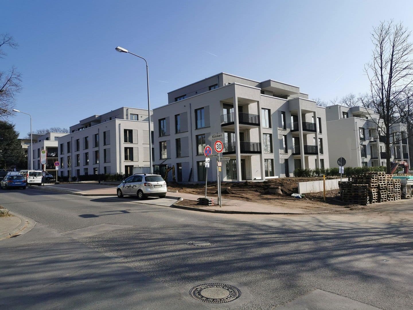 Pronájem bytu 5+1 173 m², Kronberger Strasse, Bad Soden am Taunus, Hessen Pronájem bytu 5+1 173 m², Kronberger Strasse, Bad Soden am Taunus, Hessen