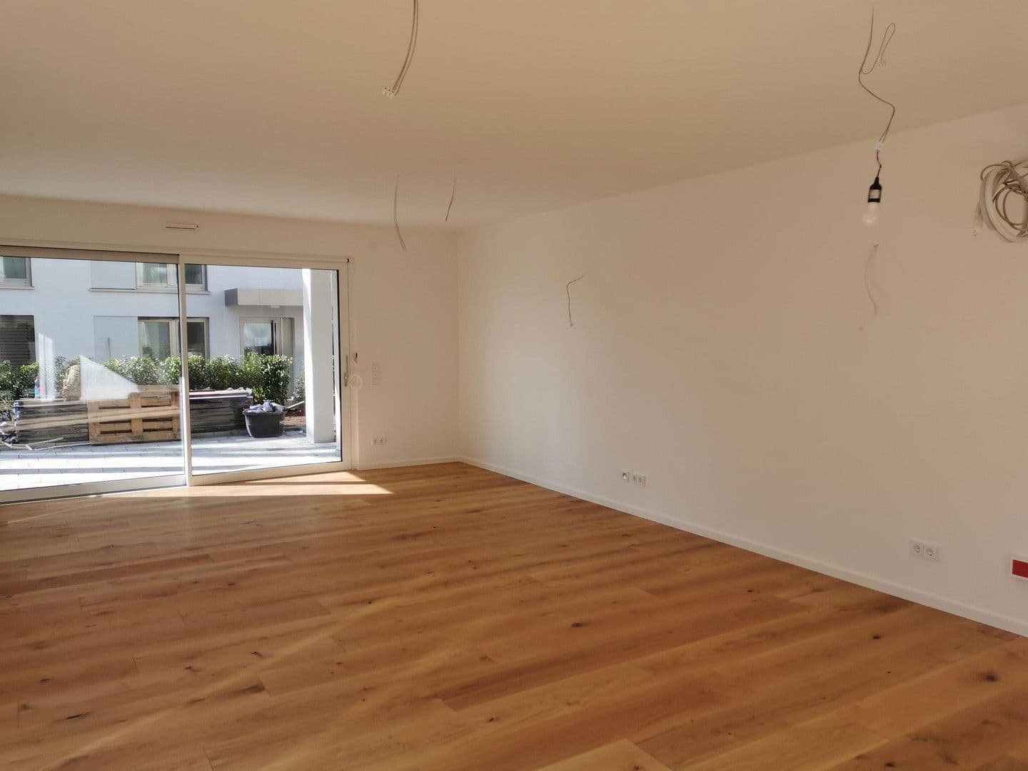 Pronájem bytu 5+1 173 m², Kronberger Strasse, Bad Soden am Taunus, Hessen Pronájem bytu 5+1 173 m², Kronberger Strasse, Bad Soden am Taunus, Hessen
