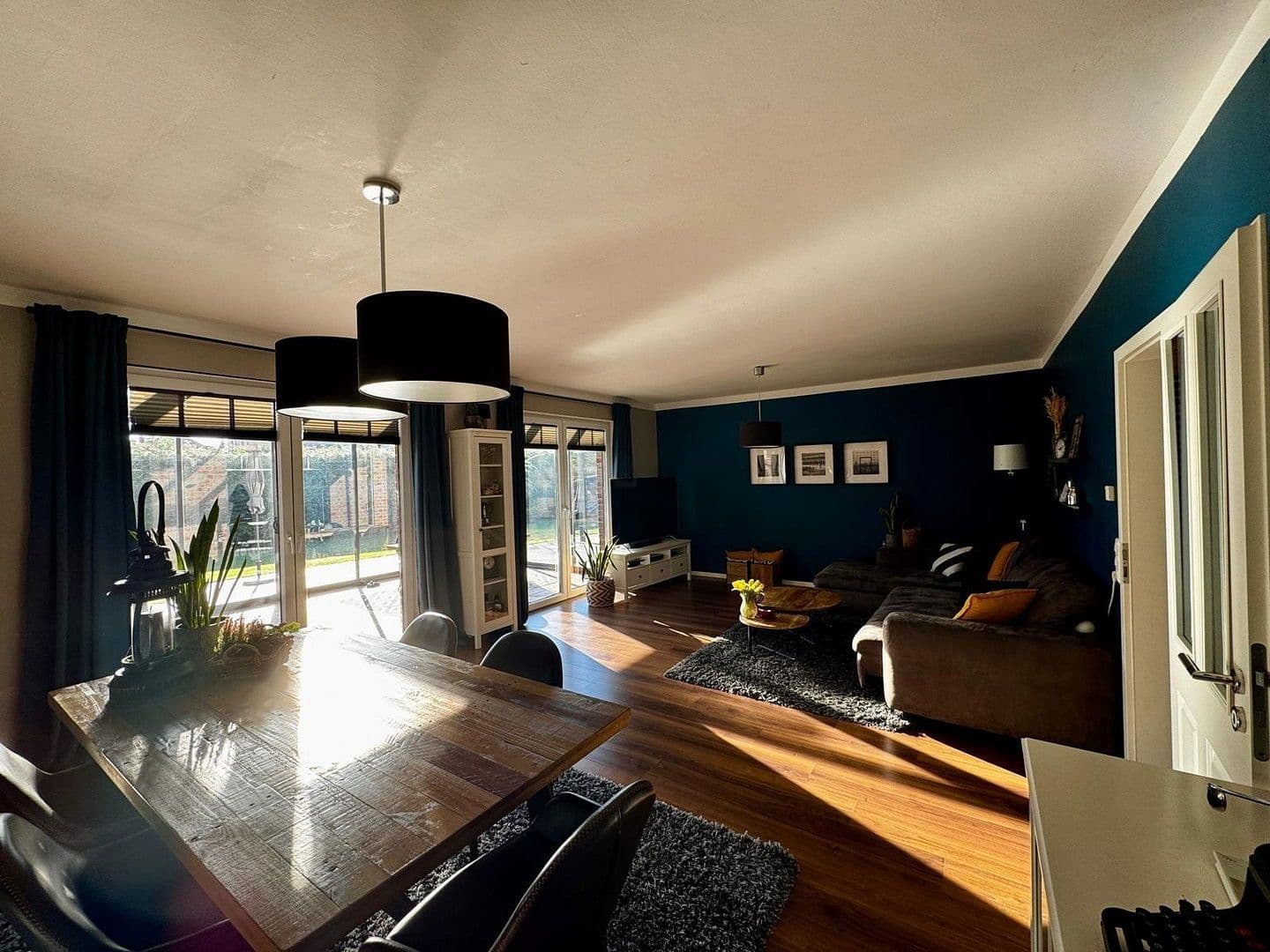 Prodej domu 144 m², pozemek 694 m², Delmenhorst, Dolní Sasko Prodej domu 144 m², pozemek 694 m², Delmenhorst, Dolní Sasko