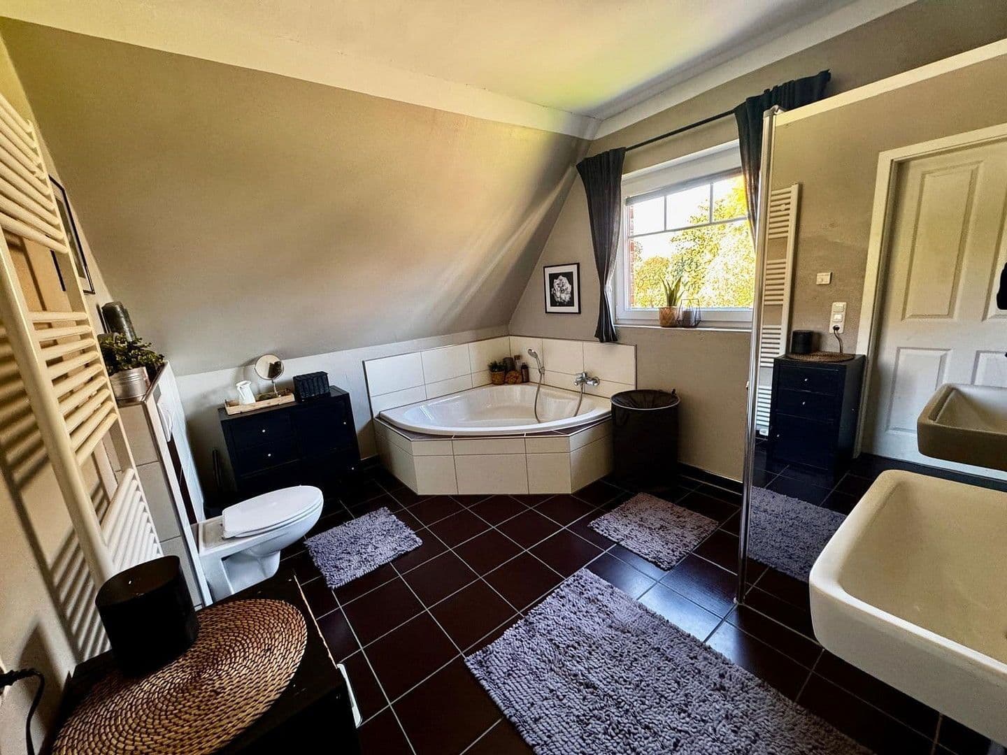 Prodej domu 144 m², pozemek 694 m², Delmenhorst, Dolní Sasko Prodej domu 144 m², pozemek 694 m², Delmenhorst, Dolní Sasko