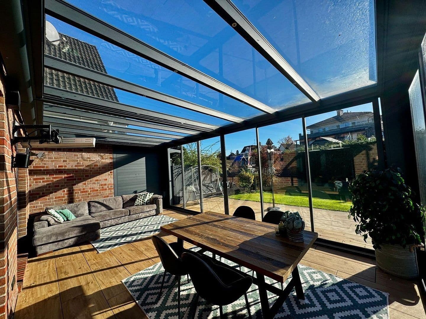 Prodej domu 144 m², pozemek 694 m², Delmenhorst, Dolní Sasko Prodej domu 144 m², pozemek 694 m², Delmenhorst, Dolní Sasko