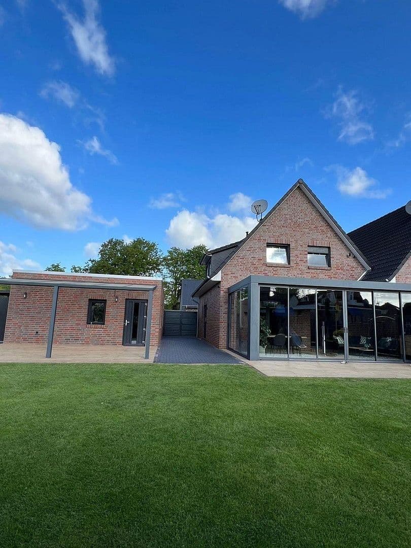 Prodej domu 144 m², pozemek 694 m², Delmenhorst, Dolní Sasko Prodej domu 144 m², pozemek 694 m², Delmenhorst, Dolní Sasko