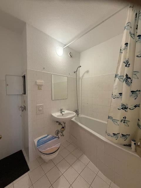 Prodej bytu 3+1 60 m², Berlin, Berlín Prodej bytu 3+1 60 m², Berlin, Berlín