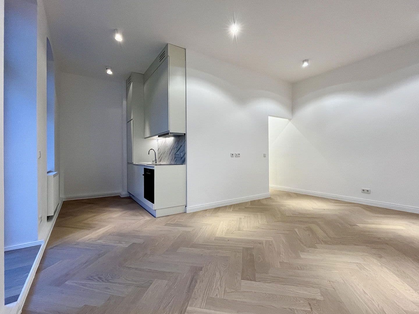 Pronájem bytu 1+1 35 m², Schöneberger Straße 9, Berlin, Berlín Pronájem bytu 1+1 35 m², Schöneberger Straße 9, Berlin, Berlín