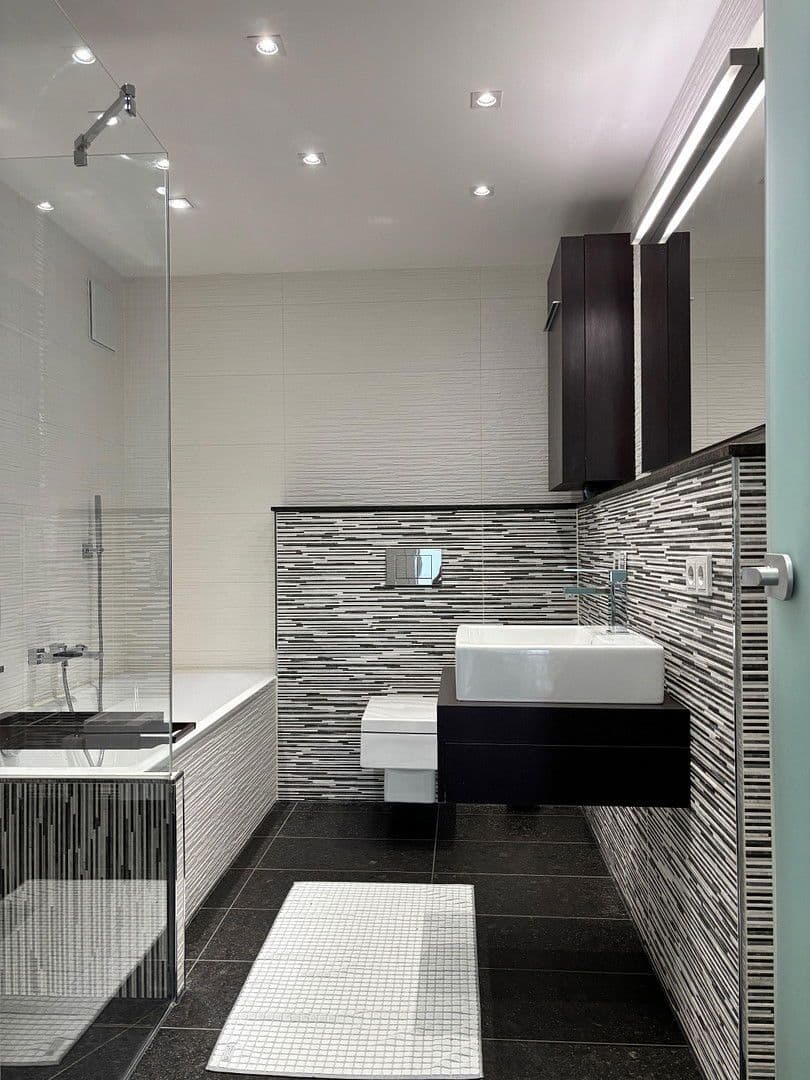 Prodej bytu 5+1 143 m², Essen, Severní Porýní-Vestfálsko Prodej bytu 5+1 143 m², Essen, Severní Porýní-Vestfálsko