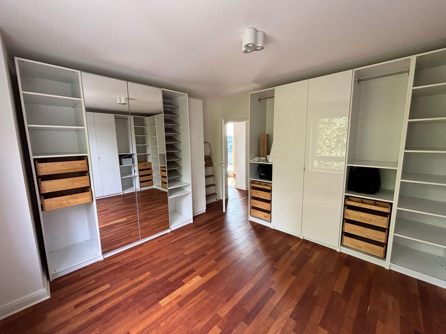 Prodej bytu 5+1 143 m², Essen, Severní Porýní-Vestfálsko Prodej bytu 5+1 143 m², Essen, Severní Porýní-Vestfálsko