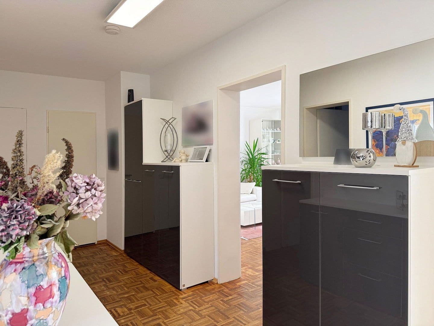 Prodej bytu 3+1 82 m², Gräfrather Straße 17, Solingen, Severní Porýní-Vestfálsko Prodej bytu 3+1 82 m², Gräfrather Straße 17, Solingen, Severní Porýní-Vestfálsko