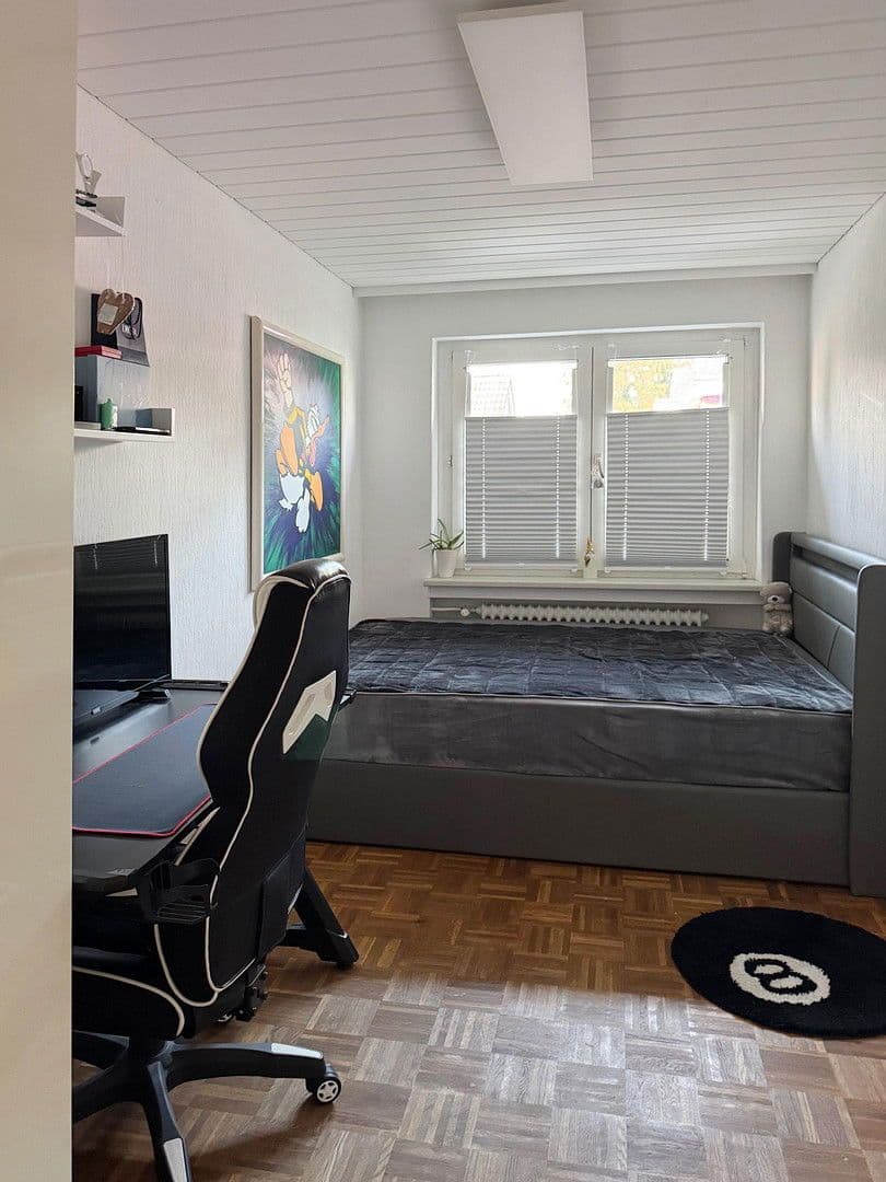 Prodej bytu 3+1 82 m², Gräfrather Straße 17, Solingen, Severní Porýní-Vestfálsko Prodej bytu 3+1 82 m², Gräfrather Straße 17, Solingen, Severní Porýní-Vestfálsko