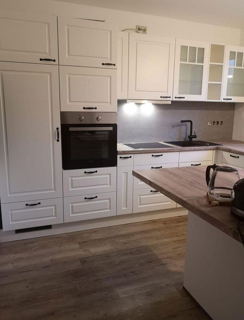 Prodej domu 130 m², pozemek 335 m², Lehrte, Dolní Sasko Prodej domu 130 m², pozemek 335 m², Lehrte, Dolní Sasko