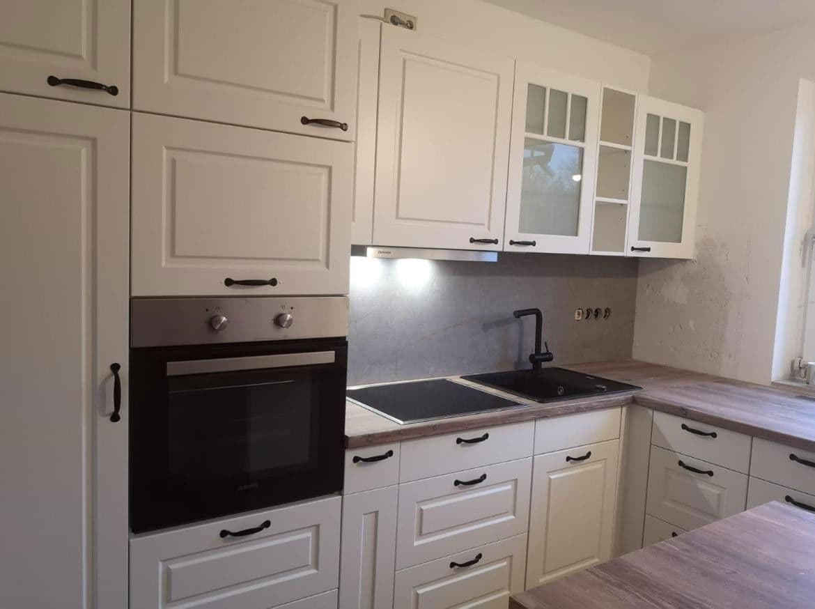 Prodej domu 130 m², pozemek 335 m², Lehrte, Dolní Sasko Prodej domu 130 m², pozemek 335 m², Lehrte, Dolní Sasko