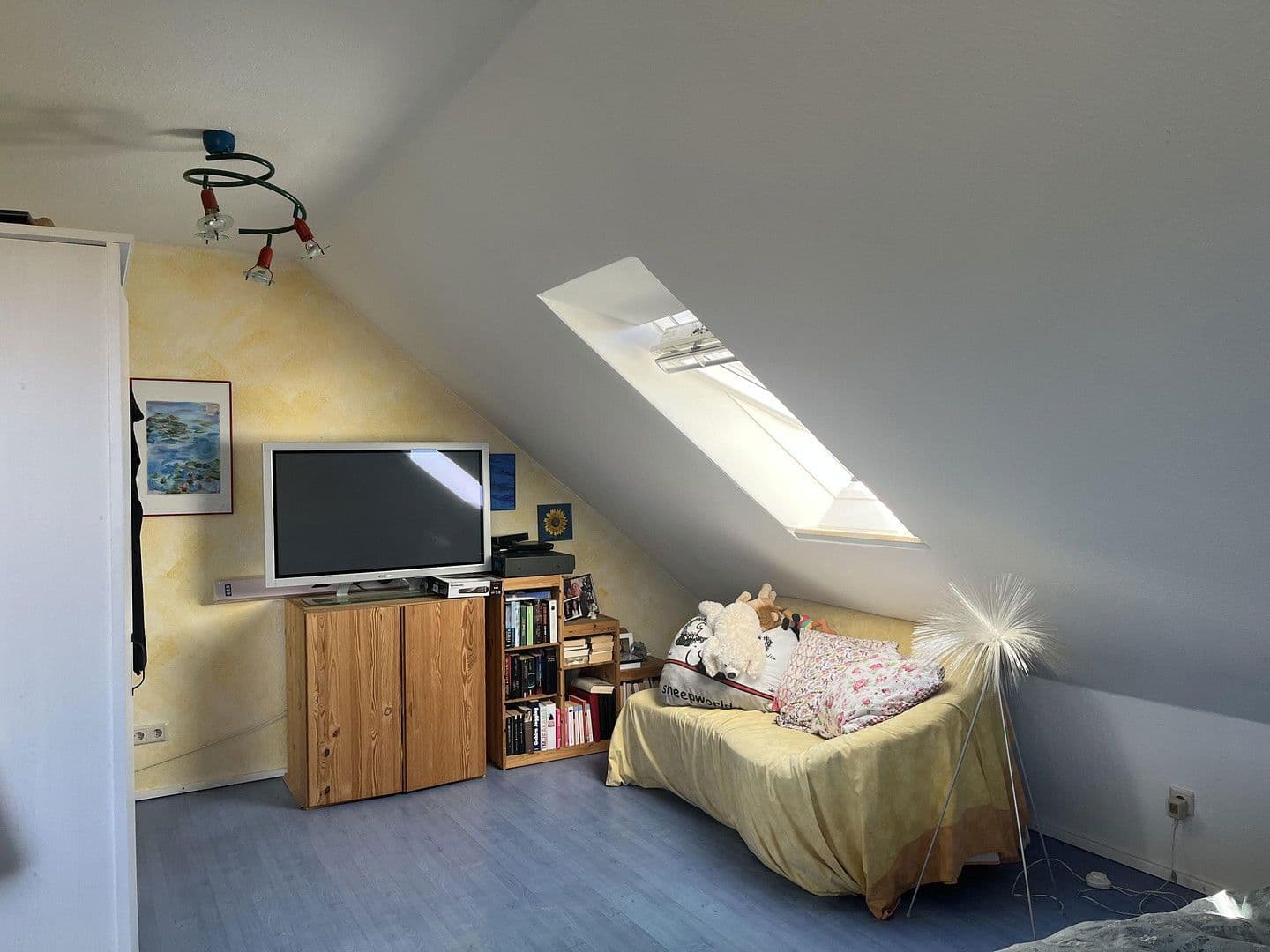 Prodej domu 130 m², pozemek 335 m², Lehrte, Dolní Sasko Prodej domu 130 m², pozemek 335 m², Lehrte, Dolní Sasko