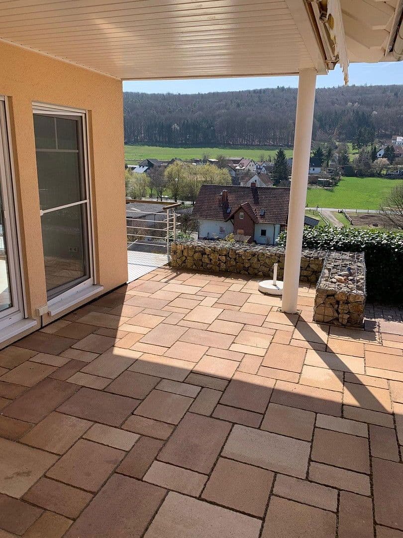 Prodej domu 175 m², pozemek 835 m², Gladenbach, Hessen Prodej domu 175 m², pozemek 835 m², Gladenbach, Hessen