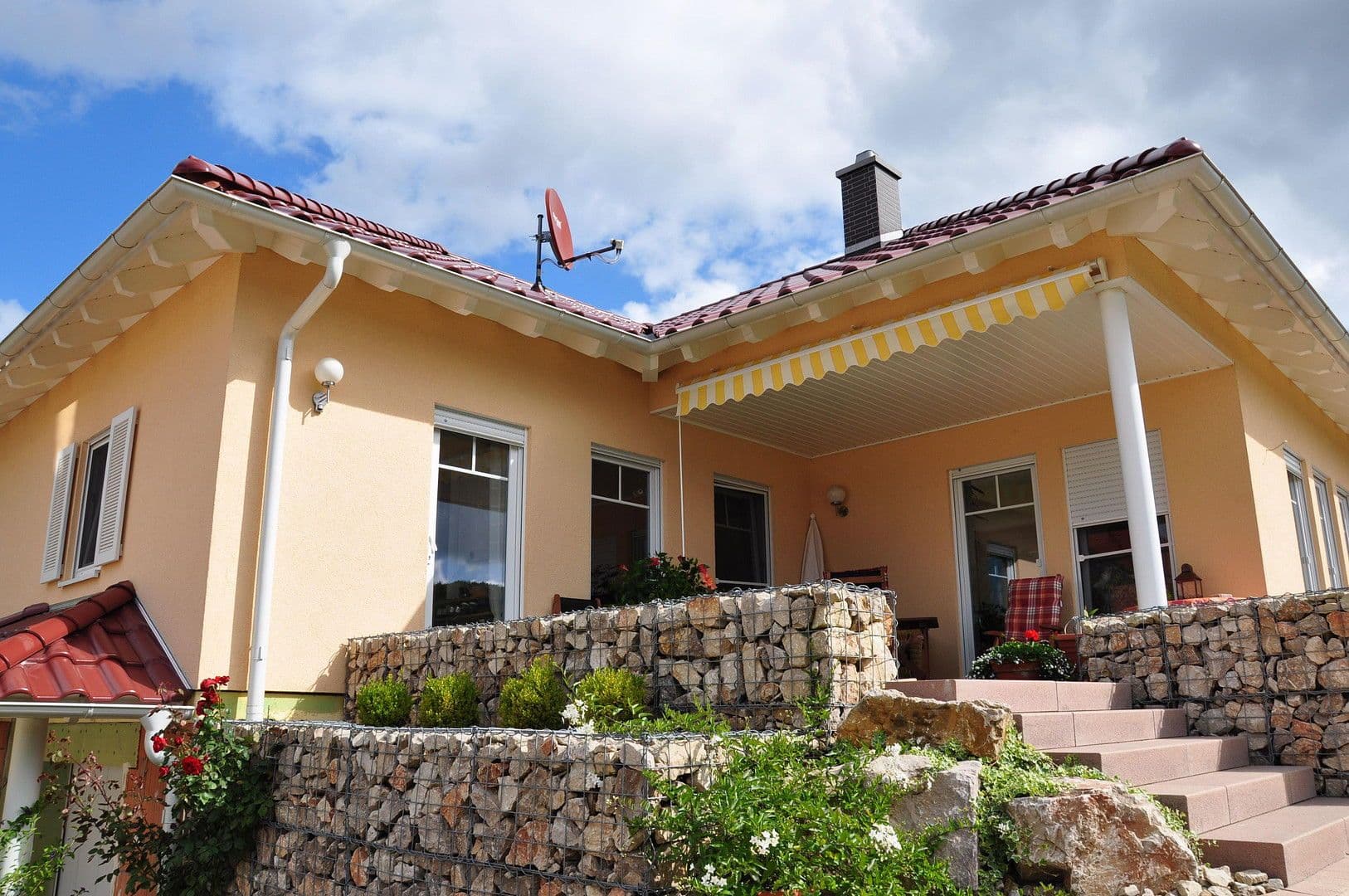 Prodej domu 175 m², pozemek 835 m², Gladenbach, Hessen Prodej domu 175 m², pozemek 835 m², Gladenbach, Hessen