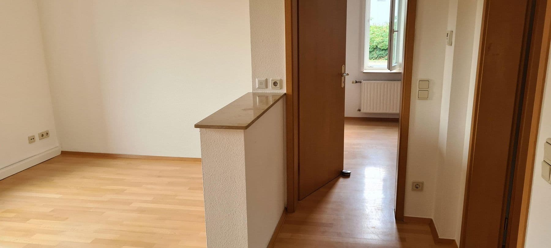 Pronájem bytu 4+1 88 m², Suhl, Durynsko Pronájem bytu 4+1 88 m², Suhl, Durynsko