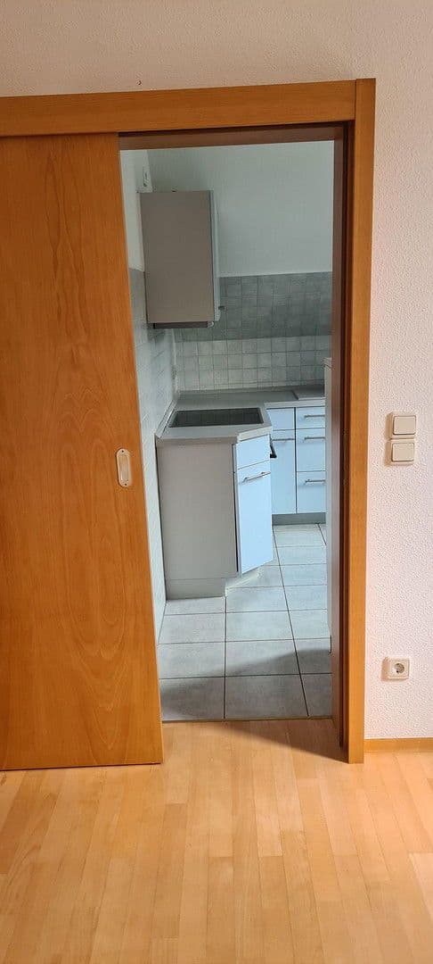 Pronájem bytu 4+1 88 m², Suhl, Durynsko Pronájem bytu 4+1 88 m², Suhl, Durynsko