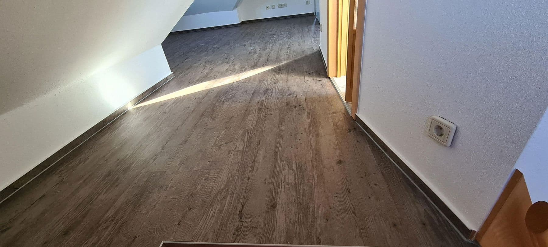 Pronájem bytu 4+1 88 m², Suhl, Durynsko Pronájem bytu 4+1 88 m², Suhl, Durynsko