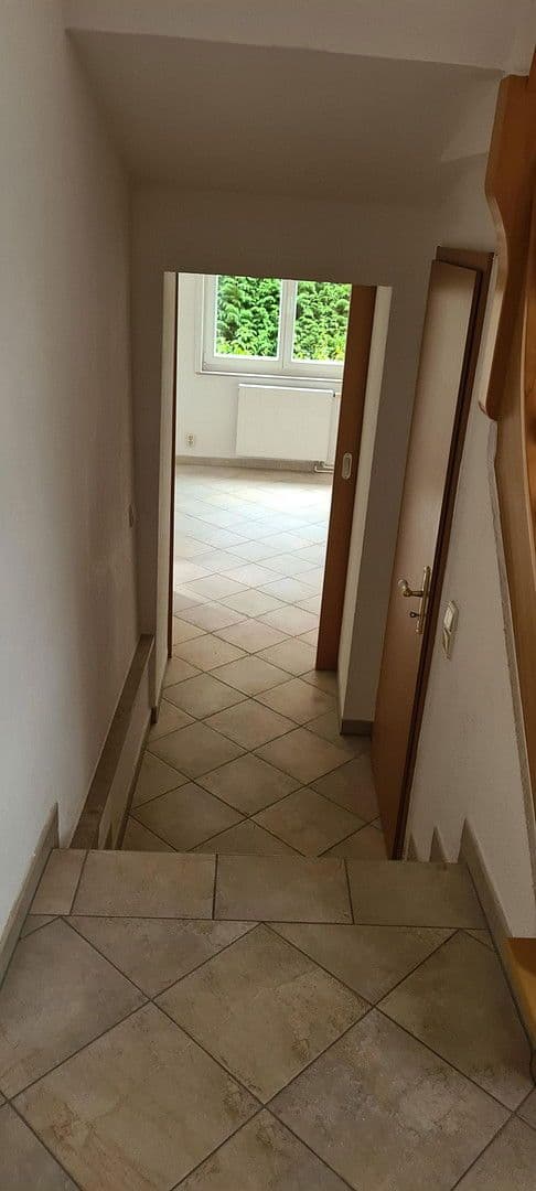 Pronájem bytu 4+1 88 m², Suhl, Durynsko Pronájem bytu 4+1 88 m², Suhl, Durynsko