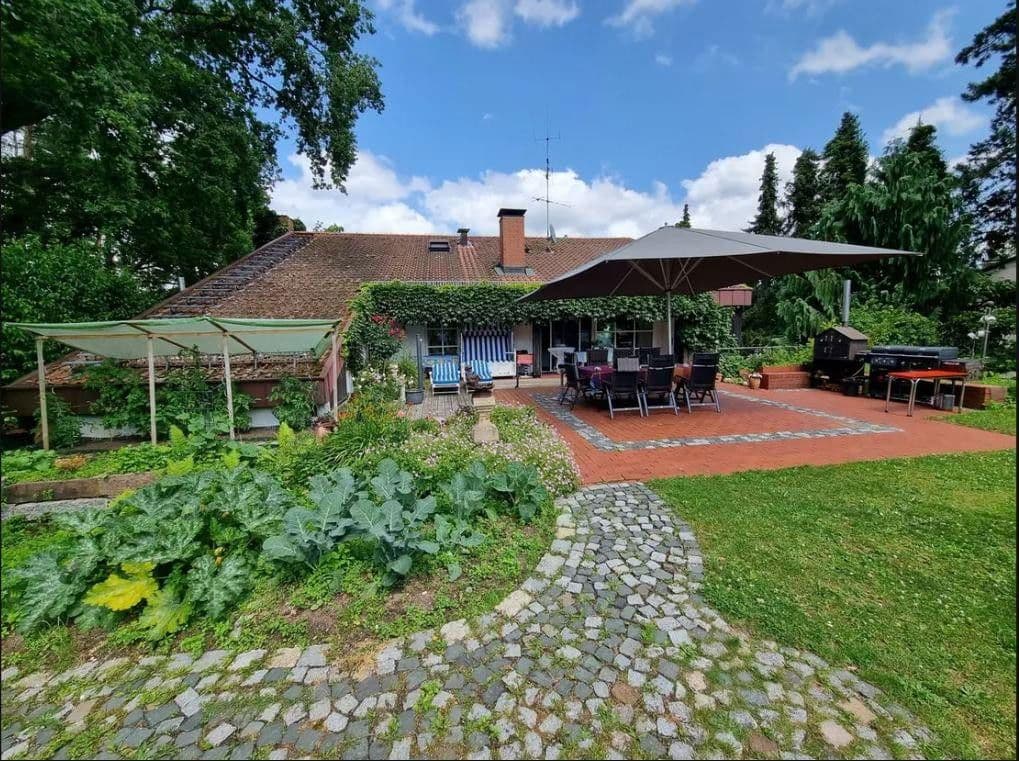 Prodej domu 681 m², pozemek 1.681 m², Röthenbach an der Pegnitz, Bavorsko Prodej domu 681 m², pozemek 1.681 m², Röthenbach an der Pegnitz, Bavorsko