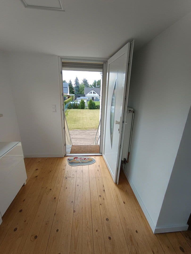 Prodej domu 190 m², pozemek 890 m², Mozartstrasse 29, Fredersdorf-Vogelsdorf, Braniborsko Prodej domu 190 m², pozemek 890 m², Mozartstrasse 29, Fredersdorf-Vogelsdorf, Braniborsko