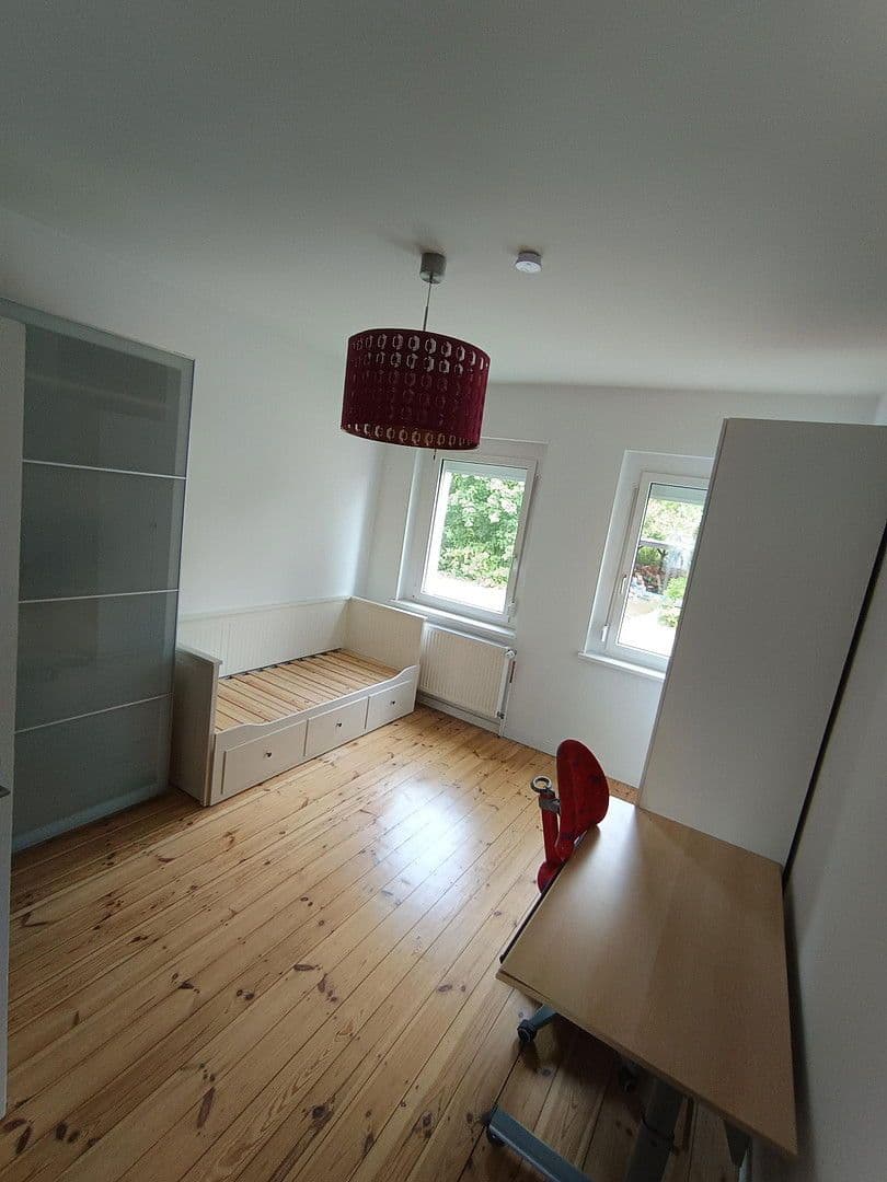 Prodej domu 190 m², pozemek 890 m², Mozartstrasse 29, Fredersdorf-Vogelsdorf, Braniborsko Prodej domu 190 m², pozemek 890 m², Mozartstrasse 29, Fredersdorf-Vogelsdorf, Braniborsko