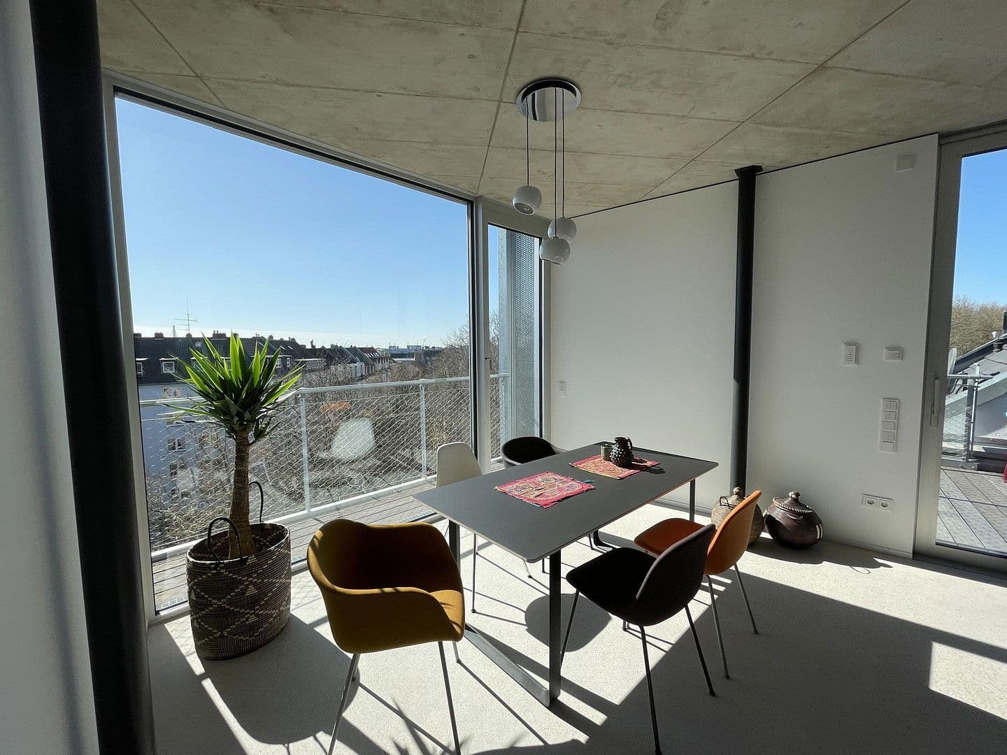 Prodej bytu 3+1 97 m², Aachenerstraße 39, Düsseldorf, Severní Porýní-Vestfálsko Prodej bytu 3+1 97 m², Aachenerstraße 39, Düsseldorf, Severní Porýní-Vestfálsko