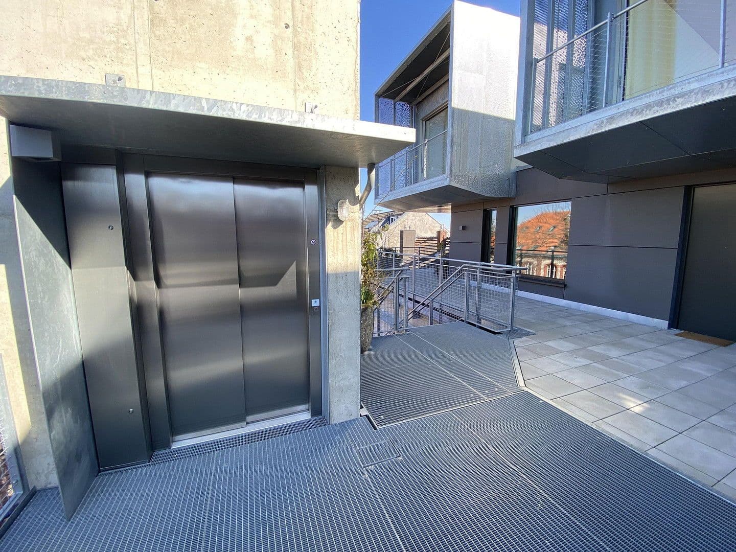 Prodej bytu 3+1 97 m², Aachenerstraße 39, Düsseldorf, Severní Porýní-Vestfálsko Prodej bytu 3+1 97 m², Aachenerstraße 39, Düsseldorf, Severní Porýní-Vestfálsko