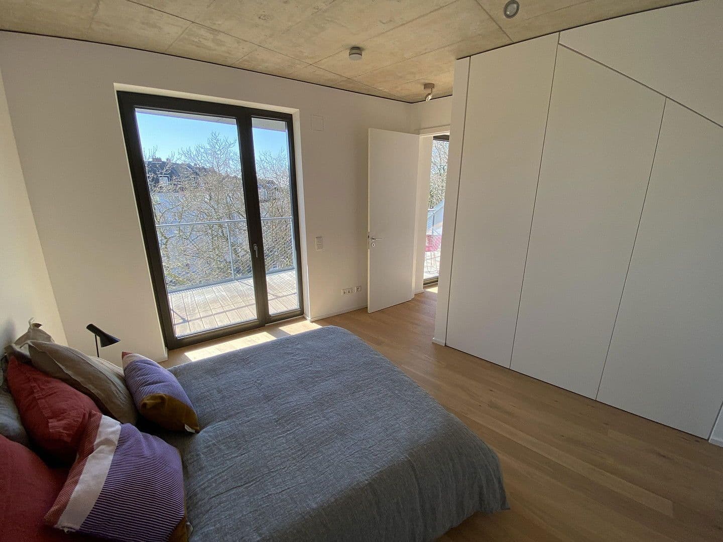 Prodej bytu 3+1 97 m², Aachenerstraße 39, Düsseldorf, Severní Porýní-Vestfálsko Prodej bytu 3+1 97 m², Aachenerstraße 39, Düsseldorf, Severní Porýní-Vestfálsko