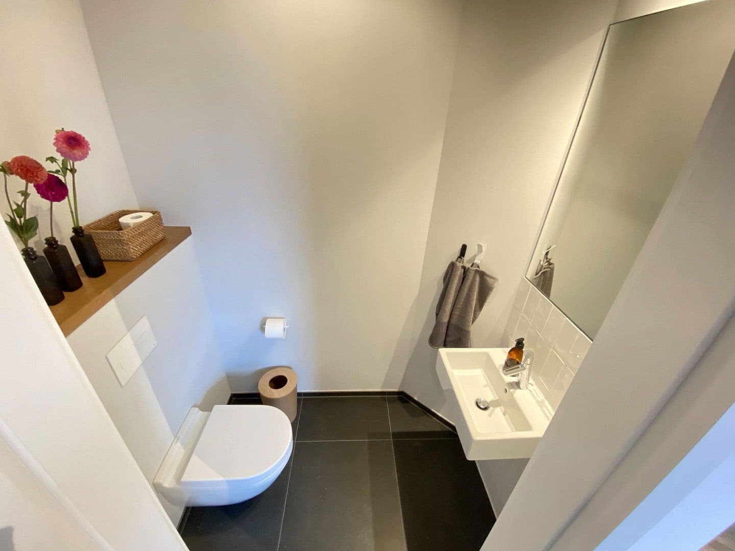 Prodej bytu 3+1 97 m², Aachenerstraße 39, Düsseldorf, Severní Porýní-Vestfálsko Prodej bytu 3+1 97 m², Aachenerstraße 39, Düsseldorf, Severní Porýní-Vestfálsko