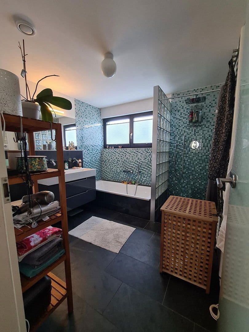 Prodej domu 206 m², pozemek 234 m², Konstanz, Bádensko-Württembersko Prodej domu 206 m², pozemek 234 m², Konstanz, Bádensko-Württembersko