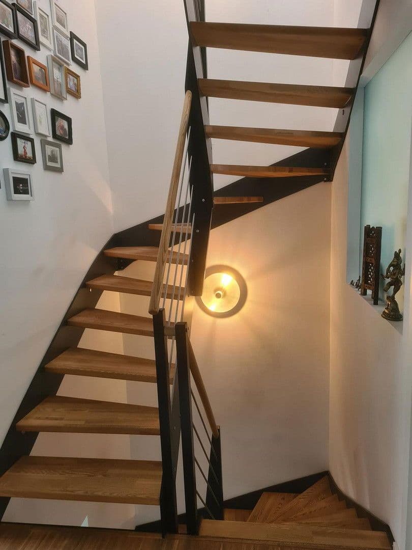 Prodej domu 206 m², pozemek 234 m², Konstanz, Bádensko-Württembersko Prodej domu 206 m², pozemek 234 m², Konstanz, Bádensko-Württembersko