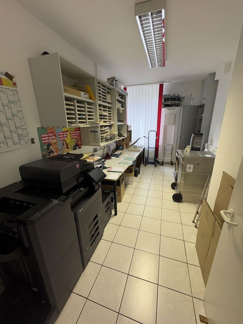 Pronájem kanceláře 130 m², Baden-Baden, Bádensko-Württembersko Pronájem kanceláře 130 m², Baden-Baden, Bádensko-Württembersko