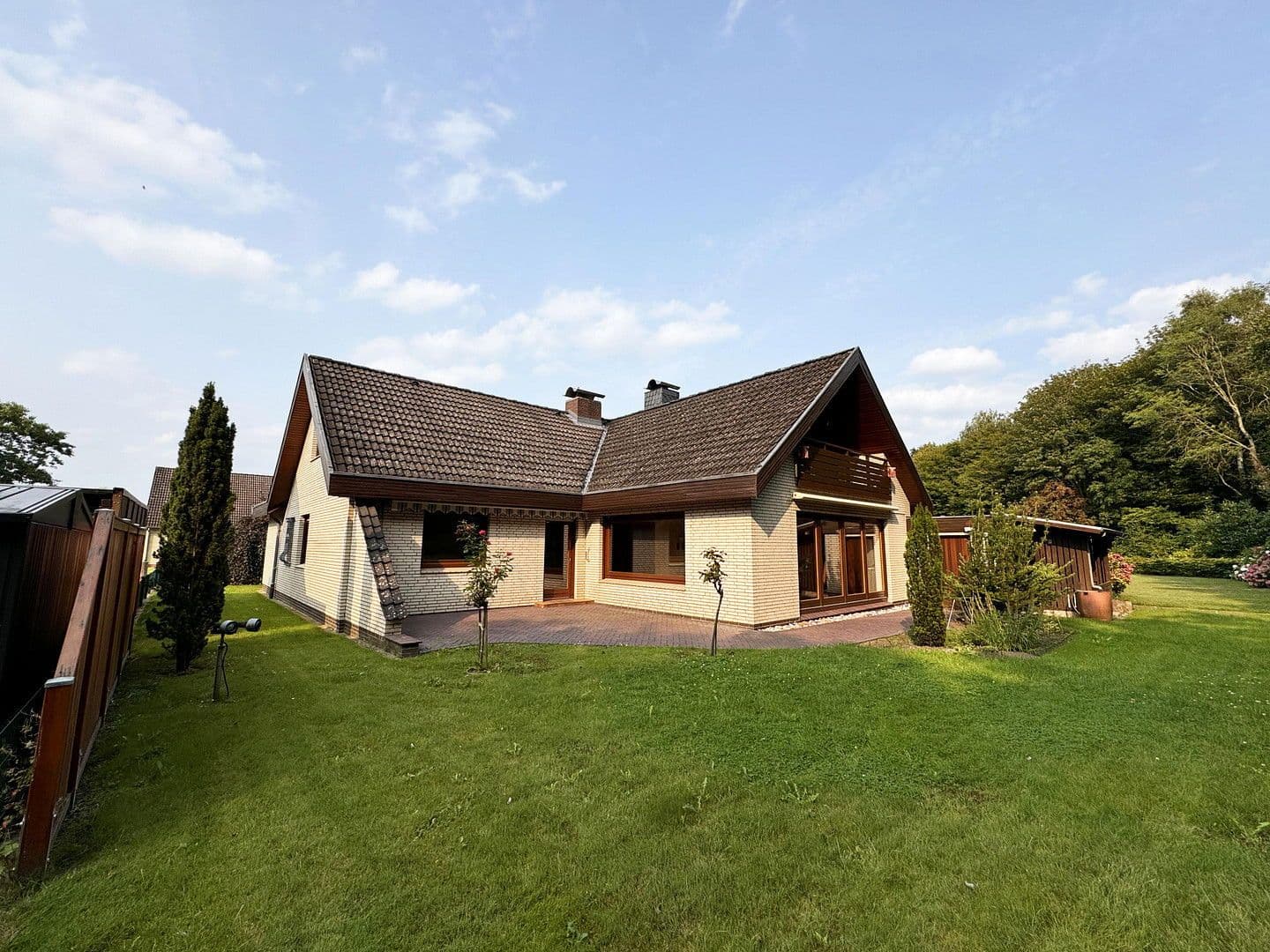 Prodej domu 182 m², pozemek 725 m², Theodor-Storm-Straße 35, Brunsbüttel, Šlesvicko-Holštýnsko Prodej domu 182 m², pozemek 725 m², Theodor-Storm-Straße 35, Brunsbüttel, Šlesvicko-Holštýnsko