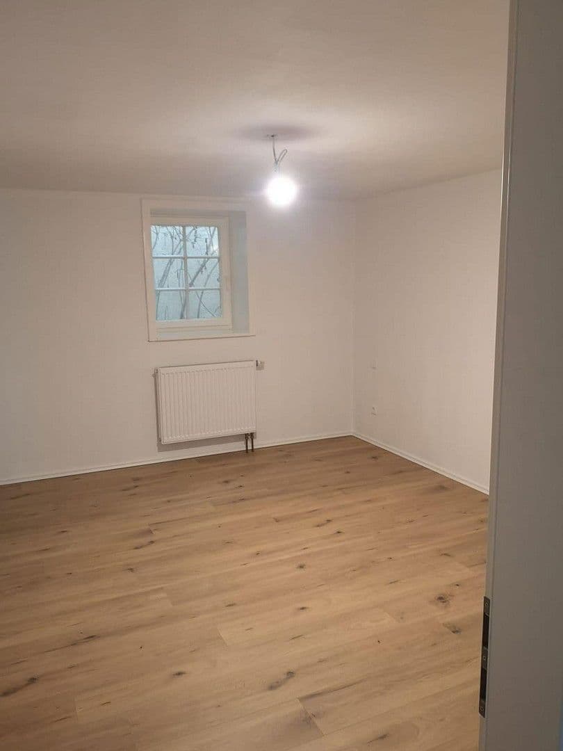 Pronájem bytu 2+1 41 m², Friolzheim, Bádensko-Württembersko Pronájem bytu 2+1 41 m², Friolzheim, Bádensko-Württembersko