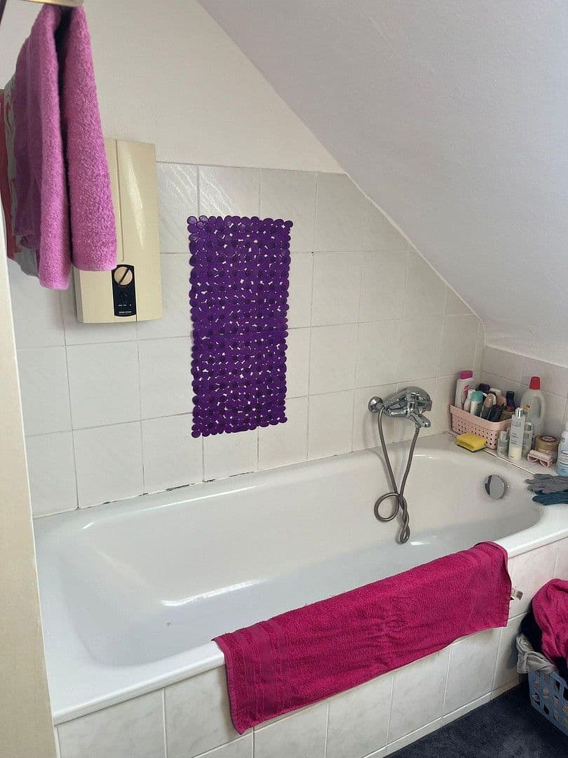 Pronájem bytu 2+1 49 m², Moerserstr.298, Duisburg, Severní Porýní-Vestfálsko Pronájem bytu 2+1 49 m², Moerserstr.298, Duisburg, Severní Porýní-Vestfálsko