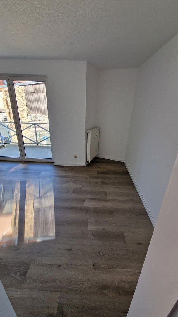 Pronájem bytu 3+1 89 m², Gleviner Mauer 22, Güstrow, Mecklenburg-Vorpommern Pronájem bytu 3+1 89 m², Gleviner Mauer 22, Güstrow, Mecklenburg-Vorpommern