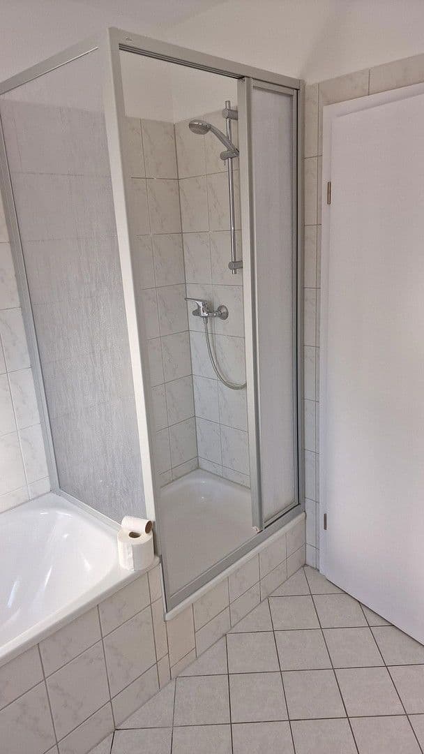 Pronájem bytu 3+1 89 m², Gleviner Mauer 22, Güstrow, Mecklenburg-Vorpommern Pronájem bytu 3+1 89 m², Gleviner Mauer 22, Güstrow, Mecklenburg-Vorpommern