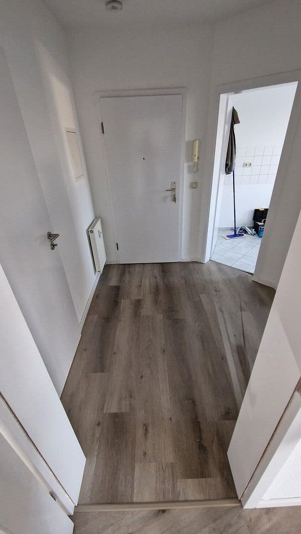 Pronájem bytu 3+1 89 m², Gleviner Mauer 22, Güstrow, Mecklenburg-Vorpommern Pronájem bytu 3+1 89 m², Gleviner Mauer 22, Güstrow, Mecklenburg-Vorpommern