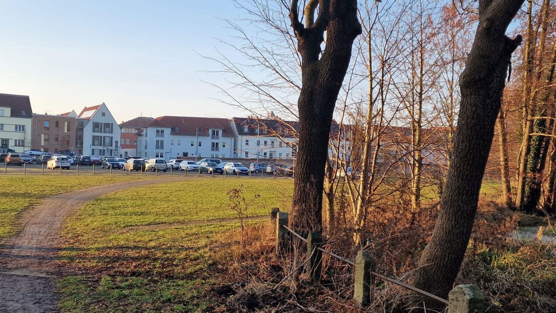 Pronájem bytu 3+1 89 m², Gleviner Mauer 22, Güstrow, Mecklenburg-Vorpommern Pronájem bytu 3+1 89 m², Gleviner Mauer 22, Güstrow, Mecklenburg-Vorpommern