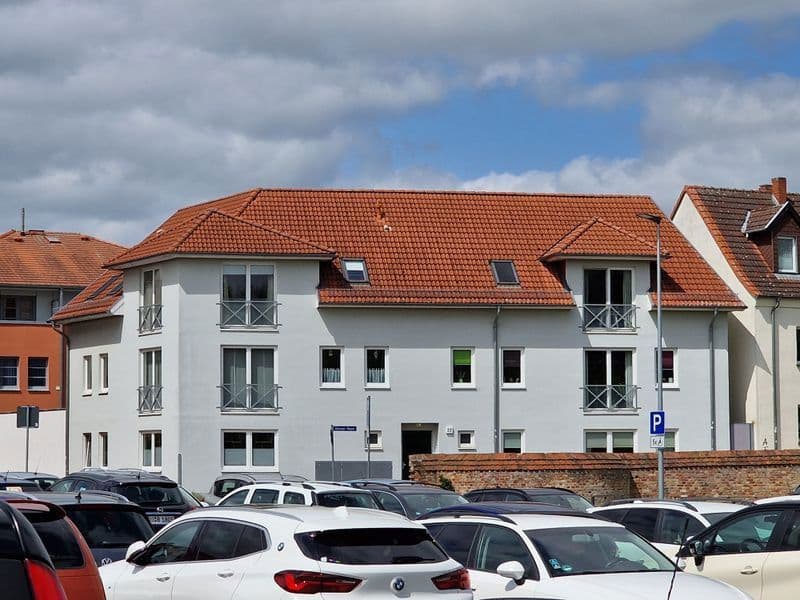 Pronájem bytu 3+1 89 m², Gleviner Mauer 22, Güstrow, Mecklenburg-Vorpommern Pronájem bytu 3+1 89 m², Gleviner Mauer 22, Güstrow, Mecklenburg-Vorpommern
