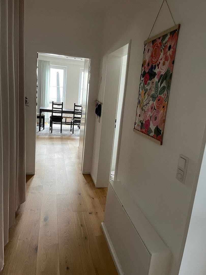 Pronájem bytu 3+1 94 m², Ubierstraße 105, Bonn, Severní Porýní-Vestfálsko Pronájem bytu 3+1 94 m², Ubierstraße 105, Bonn, Severní Porýní-Vestfálsko