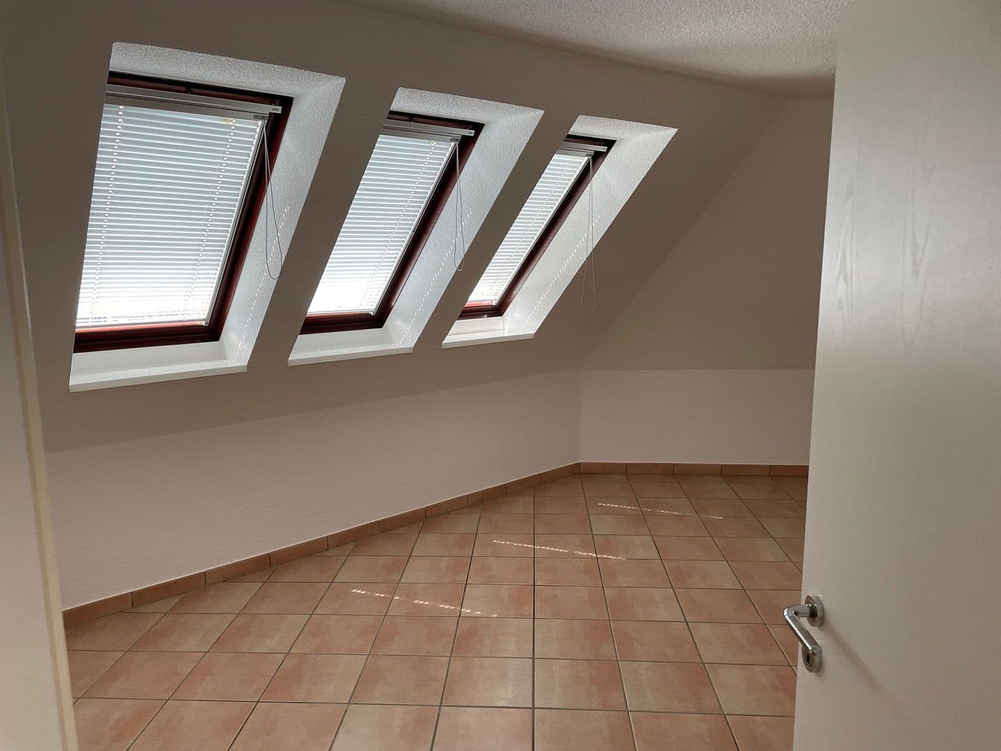 Pronájem bytu 3+1 116 m², Quickborn, Šlesvicko-Holštýnsko Pronájem bytu 3+1 116 m², Quickborn, Šlesvicko-Holštýnsko