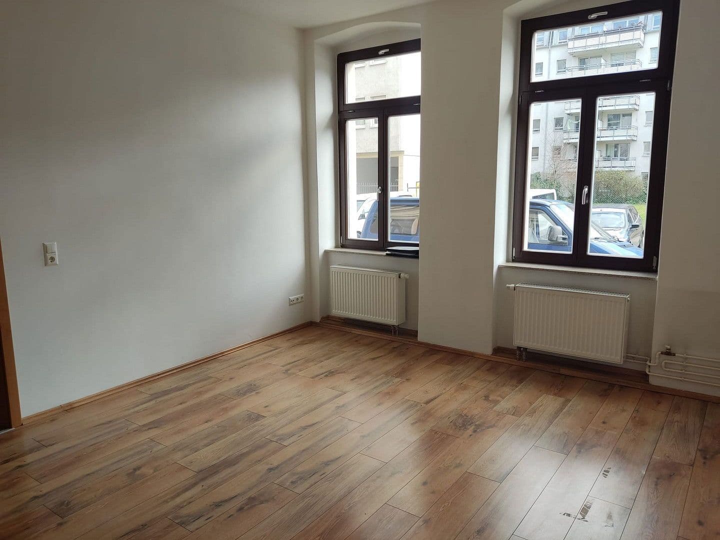 Pronájem bytu 2+1 47 m², 4 Menageriestr., Dresden, Sasko Pronájem bytu 2+1 47 m², 4 Menageriestr., Dresden, Sasko