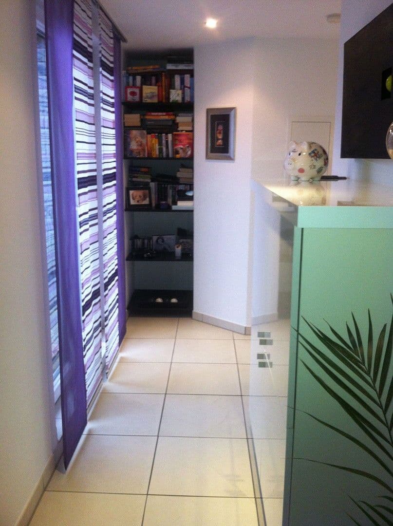 Pronájem bytu 3+1 90 m², Essen, Severní Porýní-Vestfálsko Pronájem bytu 3+1 90 m², Essen, Severní Porýní-Vestfálsko