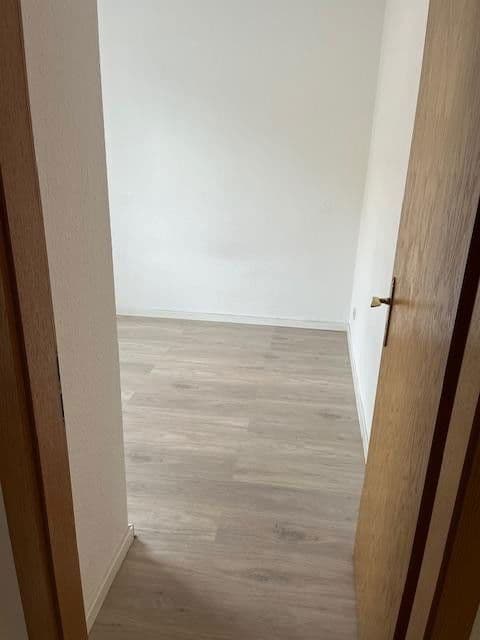 Pronájem bytu 2+1 42 m², Lindenstraße 3, Rackwitz, Sasko Pronájem bytu 2+1 42 m², Lindenstraße 3, Rackwitz, Sasko