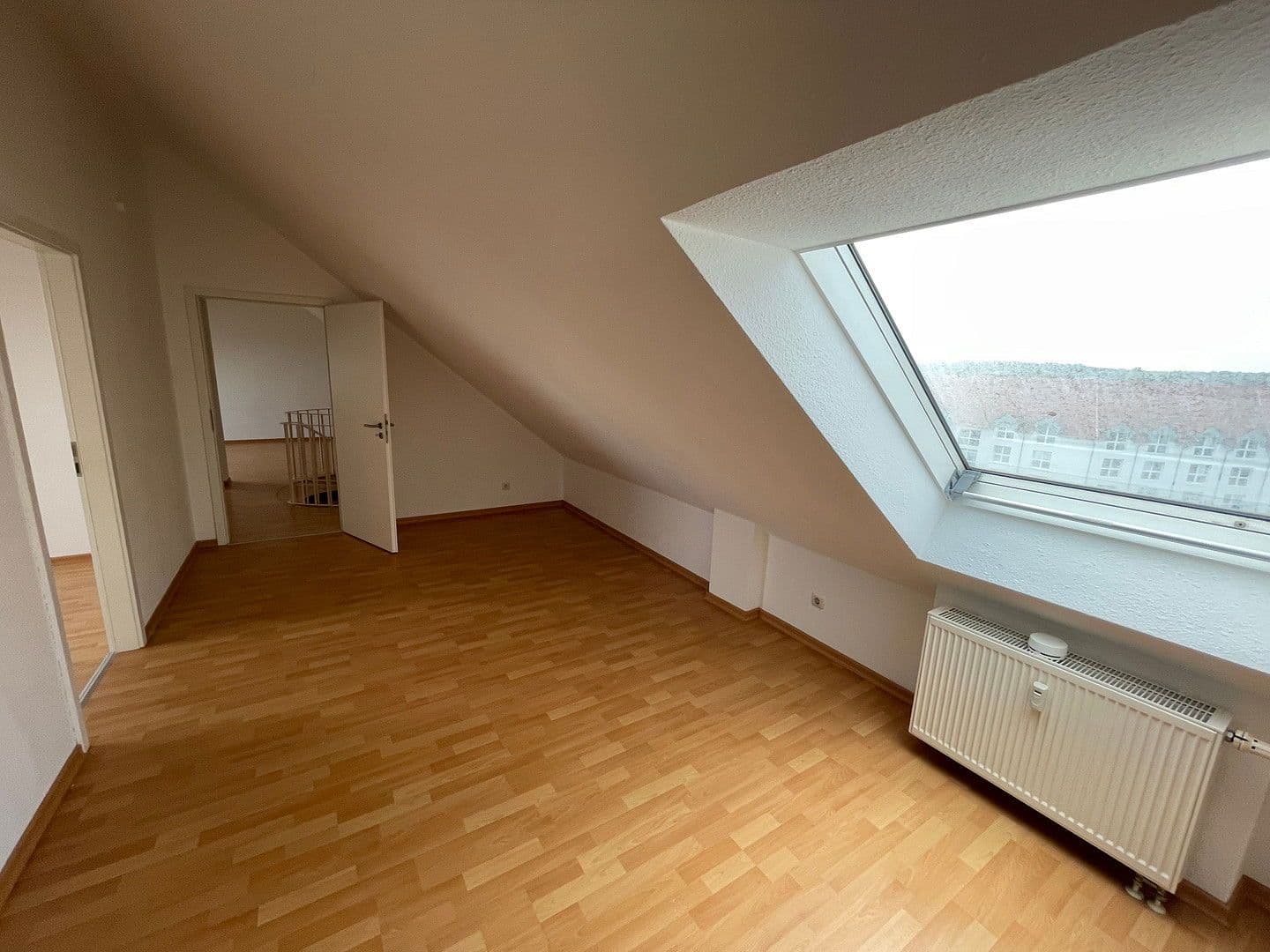 Pronájem bytu 3+kk 89 m², Offenbacher Straße, Dietzenbach, Hessen Pronájem bytu 3+kk 89 m², Offenbacher Straße, Dietzenbach, Hessen