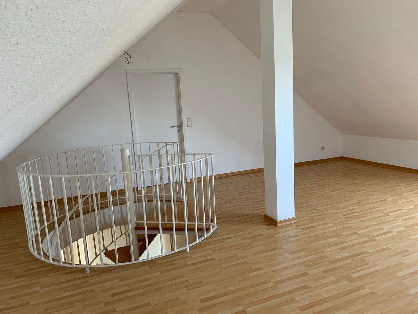 Pronájem bytu 3+kk 89 m², Offenbacher Straße, Dietzenbach, Hessen Pronájem bytu 3+kk 89 m², Offenbacher Straße, Dietzenbach, Hessen