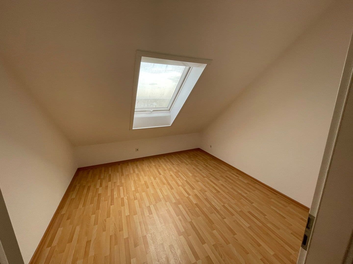 Pronájem bytu 3+kk 89 m², Offenbacher Straße, Dietzenbach, Hessen Pronájem bytu 3+kk 89 m², Offenbacher Straße, Dietzenbach, Hessen